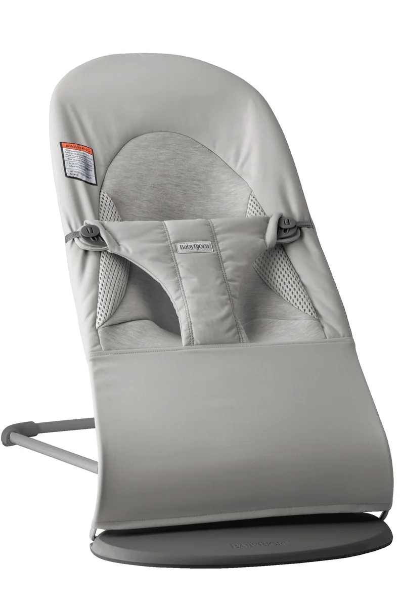 BabyBjörn Bouncer Balance Soft in light grey tri-fabric on white background